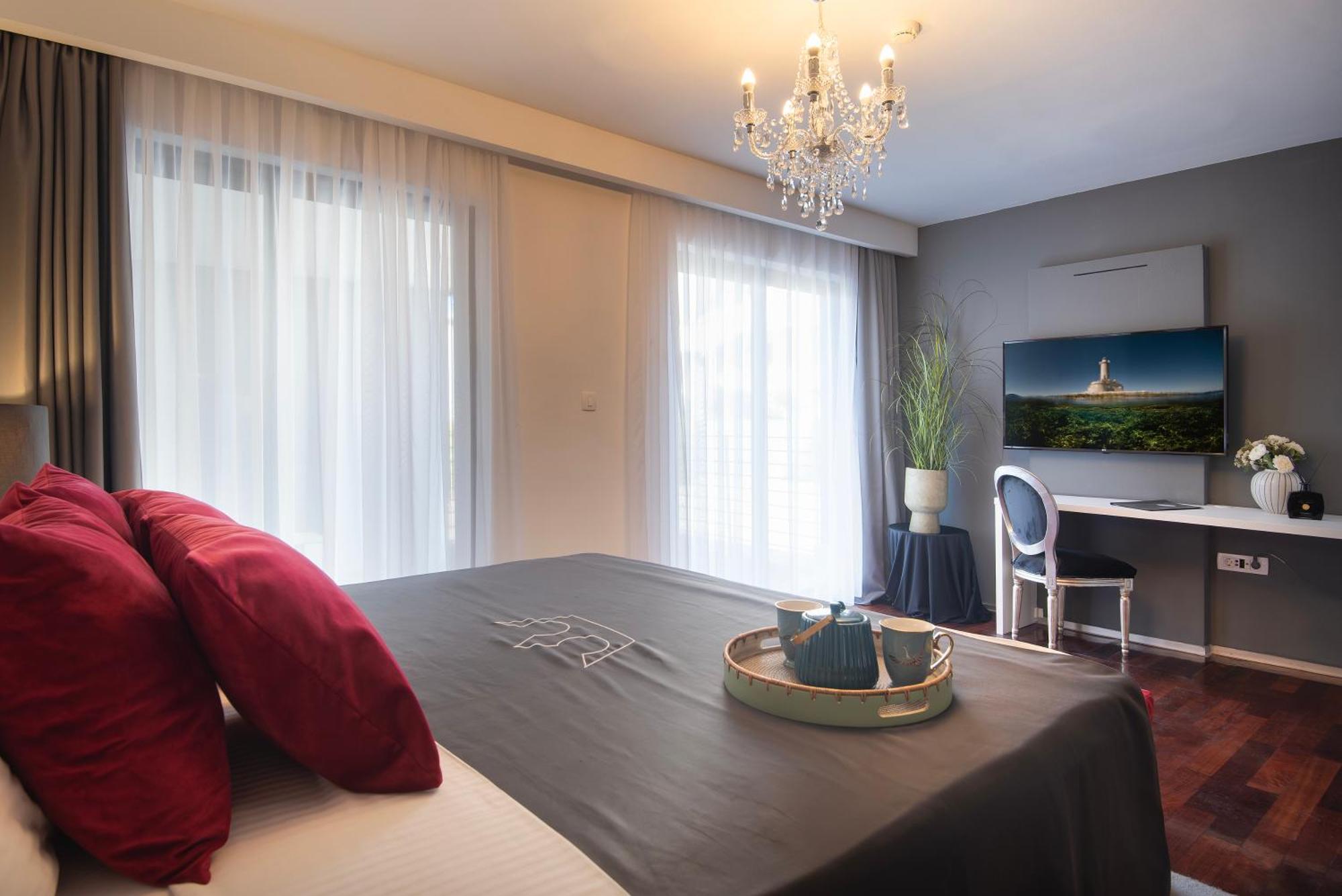Boutique Hotel Chevalier By Bura Hotels - Adults Only Medulin Exterior foto